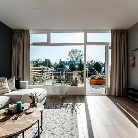 Apartment Happiness With Private Parking *