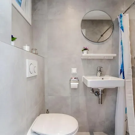 Happiness With Private Parking Apartamento Zandvoort