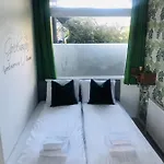Apartment Happiness With Private Parking