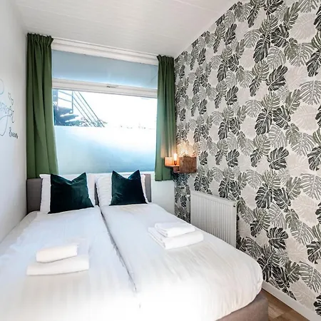 Happiness With Private Parking