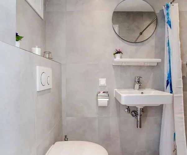 Happiness With Private Parking Apartamento Zandvoort